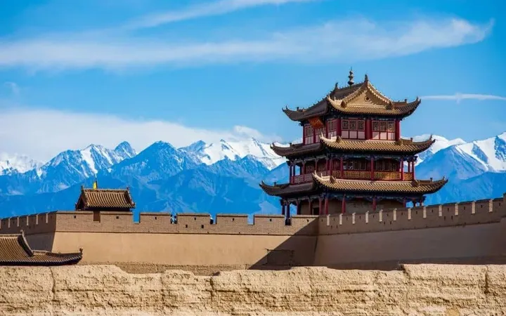 Jiayuguan Pass Guide: Visiting the Western End of the Great Wall (2026)